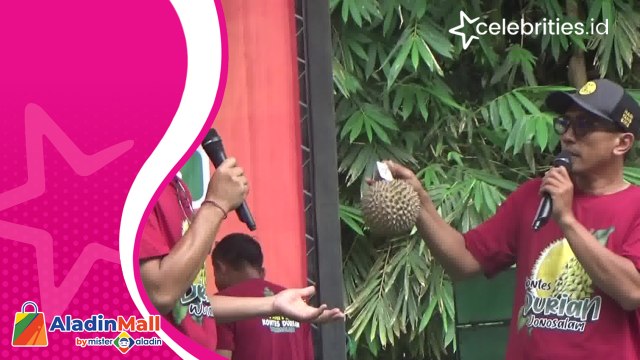Peserta Antusias Ikut Kontes Durian di Jombang, Warga Kebagian Makan Gratis