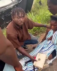Woman involved in fatal accident as people steals things in her car