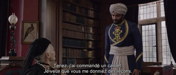 Confident Royal / Extrait 3 "Apprentissage de l'Urdu" VOST [Au cinéma le 4 octobre]