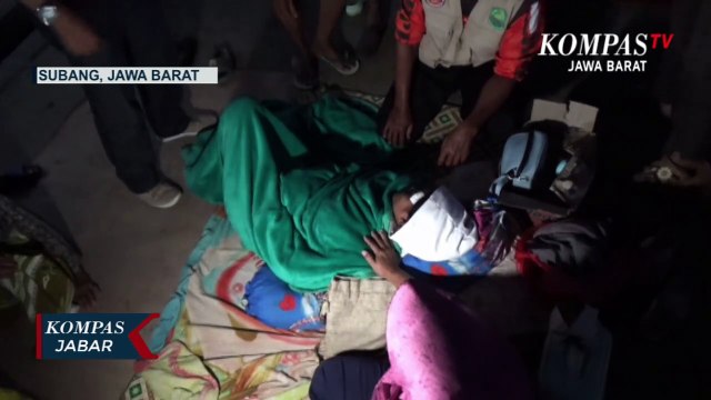 Banjir Belum Surut, Pengungsi Keluhkan Gatal dan Demam
