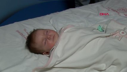 DEPREMDEN 138 SAAT SONRA ENKAZDAN ÇIKARTILAN MUCİZE BEBEK, ADANA'DA DOKTOR GÖZETİMİNDE