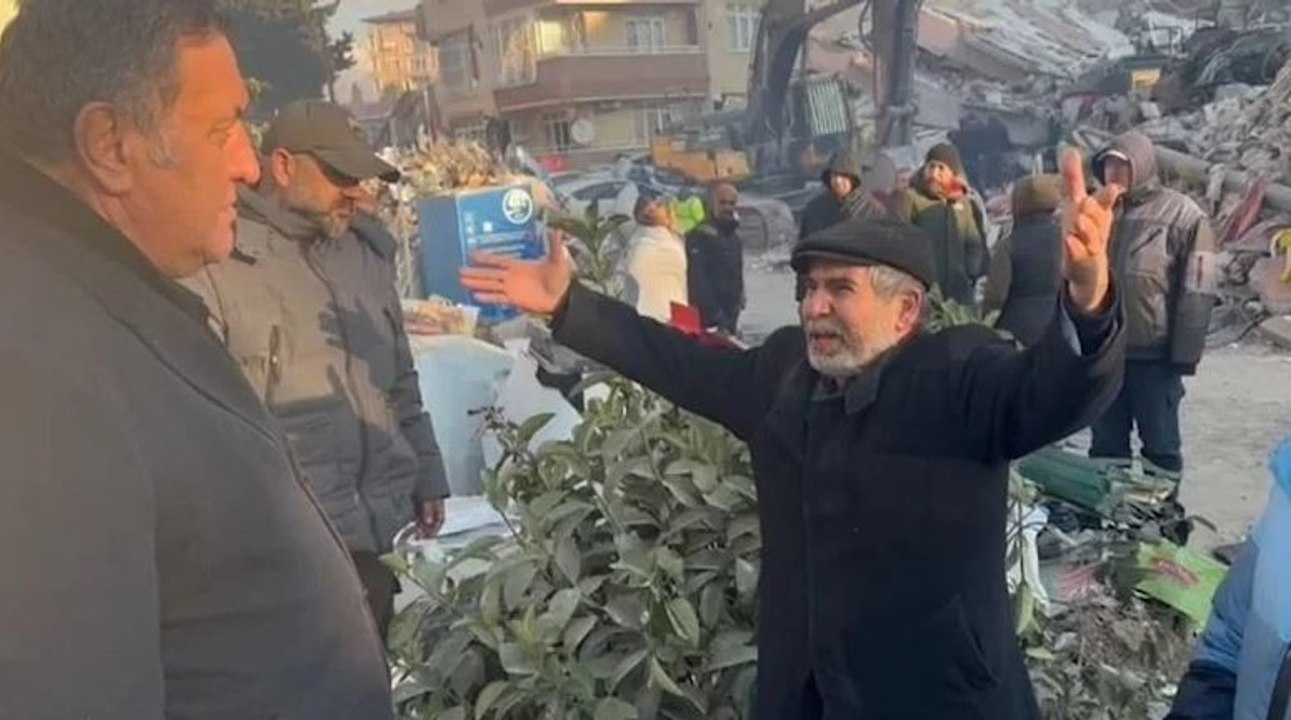 Depremzede vatandaş: Bağıra bağıra insanlar öldü, kurtaramadık