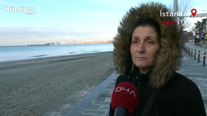 Avcılar'da deniz 15 metre çekildi