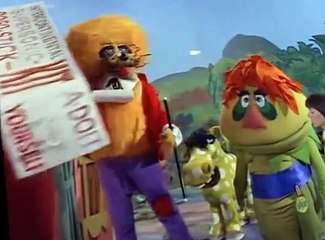 H.R. Pufnstuf H.R. Pufnstuf E003 Show Biz Witch