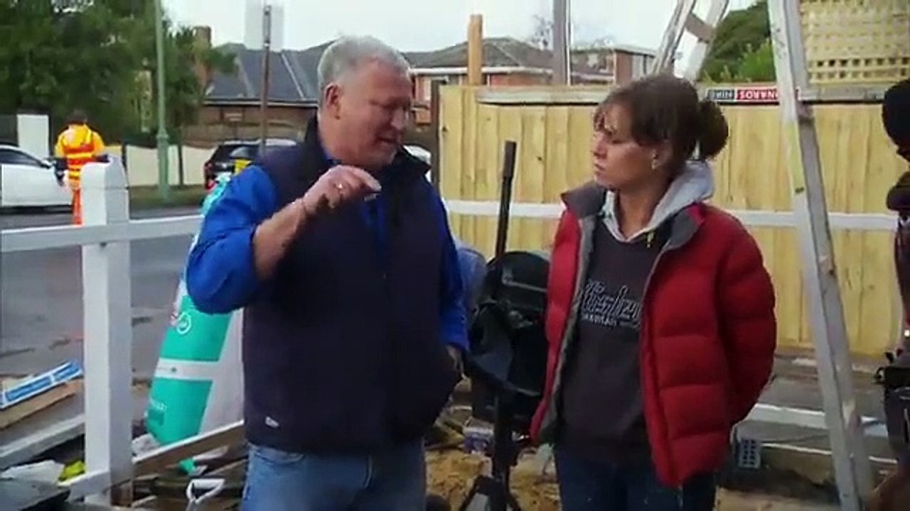 The Block - Se13 - Ep47 - Front Garden Continues And Teams Work On Their Defects Lists HD Watch