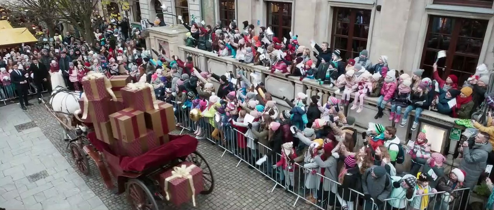 Miłość jest wszystkim | movie | 2018 | Official Teaser