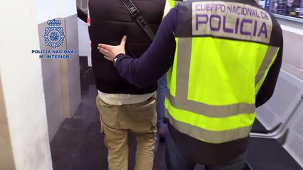 14 detenidos por 98 grafitis en trenes