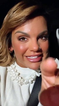 Fanny Rodrigues animada ao lado do novo namorado