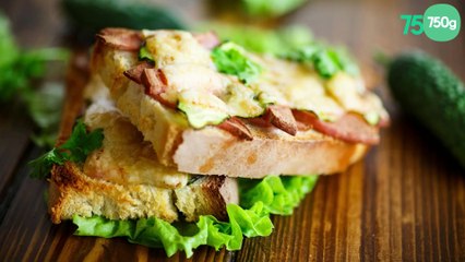 Tartines au fromage et au lard