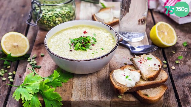 Soupe de pois cassés au bouillon de légumes