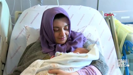 Depremden kurtulan anne 10 yıl sonra bebeğine kavuştu