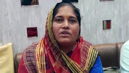 Video: पुलवामा हमले में शहीद की वीरांगना भूख हड़ताल पर बैठने को मजबूर, चार साल बाद छलका दर्द