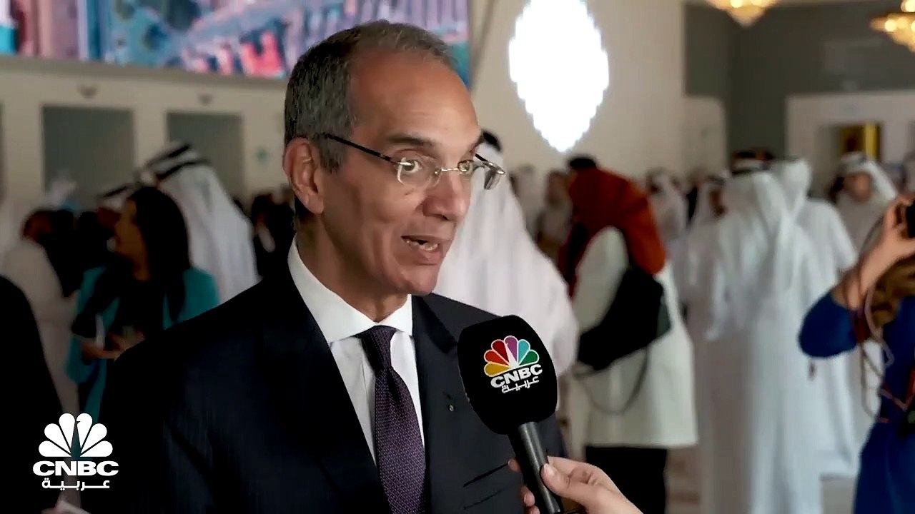 وزير الاتصالات وتكنولوجيا المعلومات المصري لـ C...