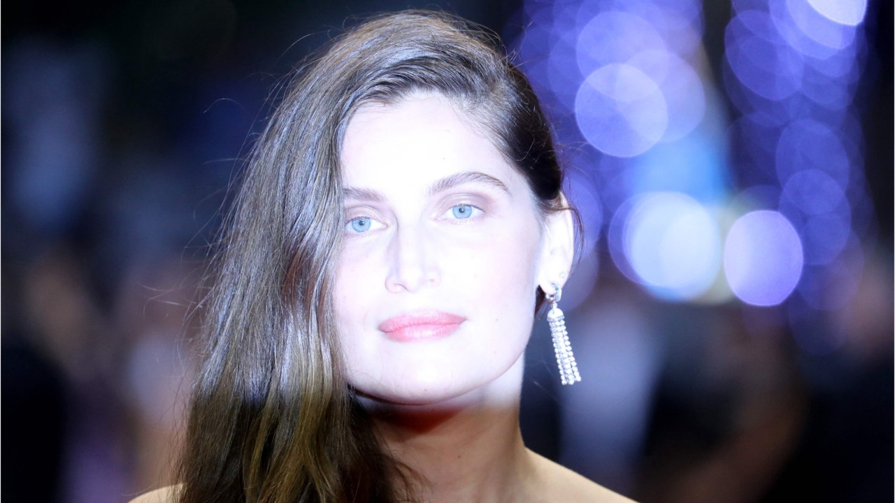 GALA VIDEO - Laetitia Casta : pourquoi a-t-elle été traumatisée par Gérard Depardieu lors du tournage d’Astérix et Obélix ?