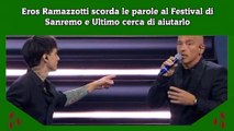 Eros Ramazzotti scorda le parole al Festival di Sanremo e Ultimo cerca di aiutarlo