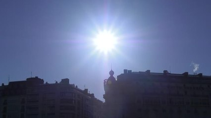 Bruselas asegura que la UE crecerá medio punto más de lo previsto en otoño