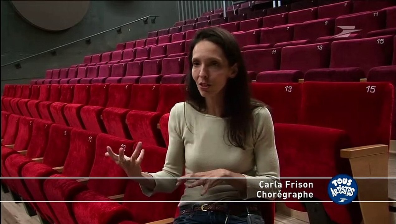 Groupe La Poste : Tous Artistes : Biennale de la Danse de Lyon - coulisses du défilé