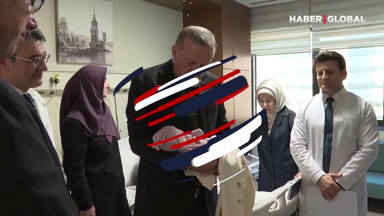 Cumhurbaşkanı Erdoğan, depremzedenin yenidoğan kız çocuğuna Ayşe Betül ismini verdi