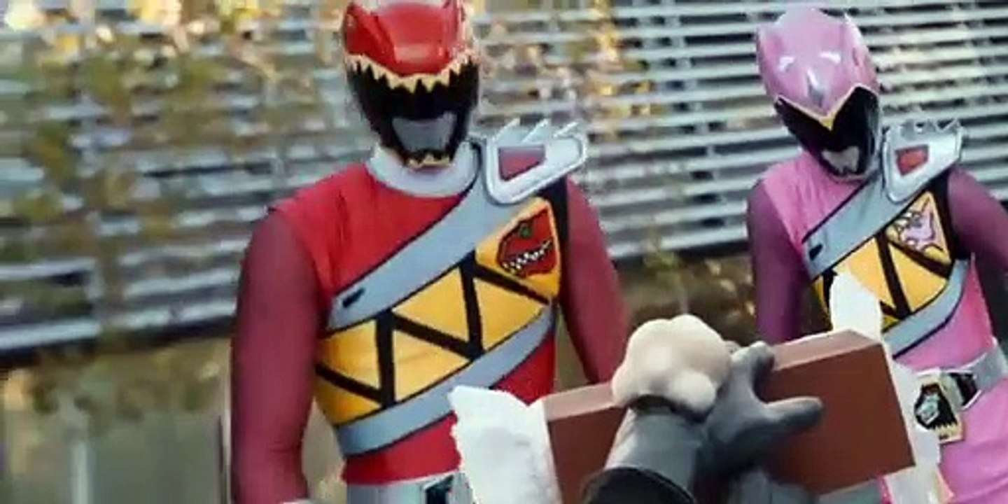 Power Rangers Dino Super Charge E016