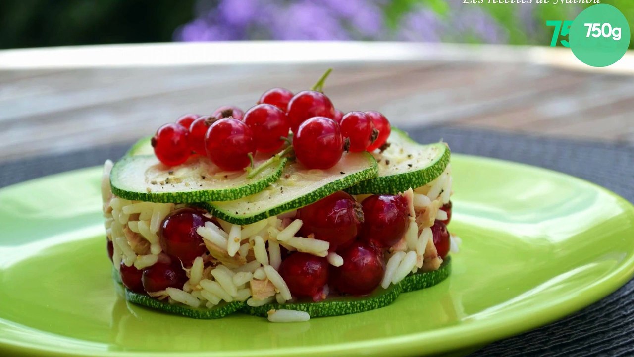 Salade de riz au thon, courgette et groseilles rouges