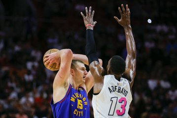 NBA : Jokic et Denver éteignent le Heat (VF)