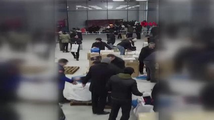 ÜMRANİYELİ GENÇLER DEPREMZEDELER İÇİN SEFERBER OLDU