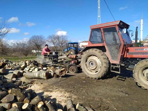 Çatalca'dan deprem bölgesine 250 ton yakacak odun yardımı