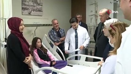 Cumhurbaşkanı Erdoğan, İstanbul’a getirilen depremzedeleri ziyaret etti