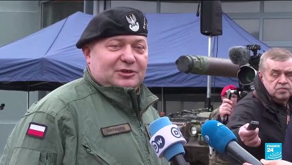 Ukrainian troops being trained to operate leopard tanks
