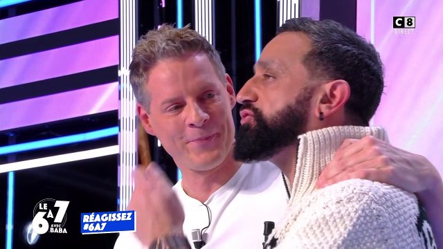 Matthieu Delormeau fond en larmes dans TPMP, Cyril Hanouna le réconforte
