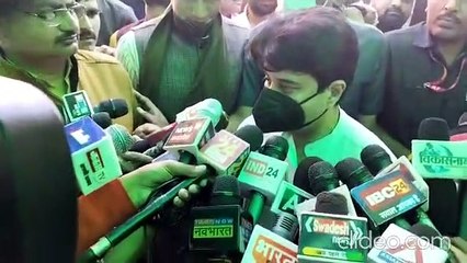 Discussion between Scindia and Pawaiya in a closed room for 20 minutes