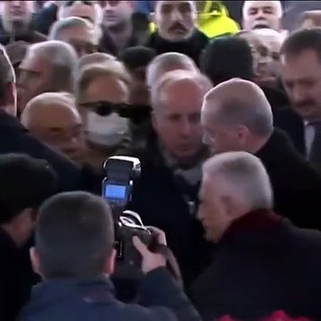 Erdoğan Baykal'ın cenaze töreninde Kılıçdaroğlu'nun elini sıkmadı