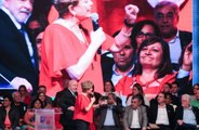 Dilma critica Bolsonaro ao elogiar Lula: ‘Não se esquivou, não saiu do Brasil'