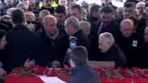 Önceki CHP Genel Başkanı Deniz Baykal İçin Ahmet Hamdi Akseki Camisi'nde Cenaze Töreni Düzenlendi