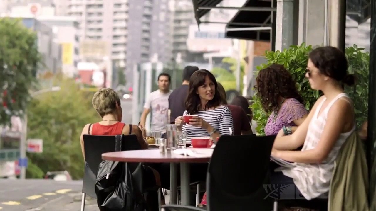 The Almighty Johnsons - Se3 - Ep11 - A Bit Like Buses Really HD Watch