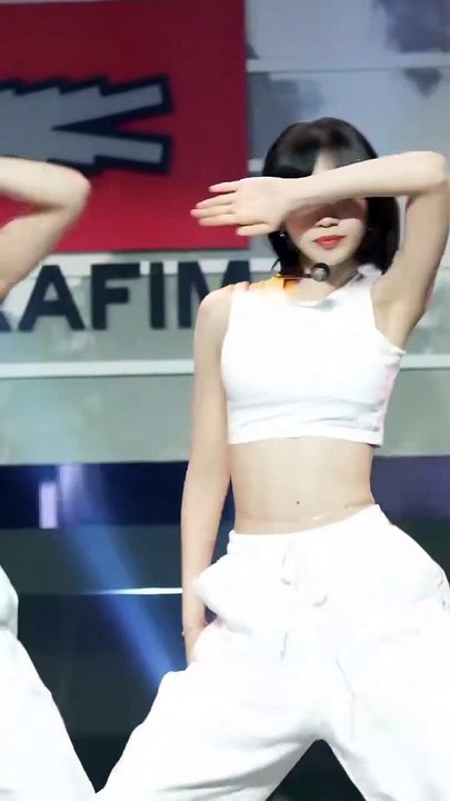 Dekhiye kaise dance karte he