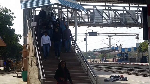 रेलवे स्टेशन पर विकसित होंगी वर्ल्ड क्लास सुविधाएं, रेलवे अधिकारियों ने किया सर्वे