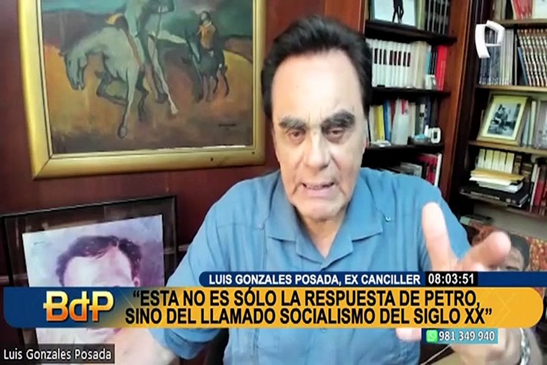 Piden declarar persona no grata a Gustavo Petro por comparar a la PNP con el régimen nazi