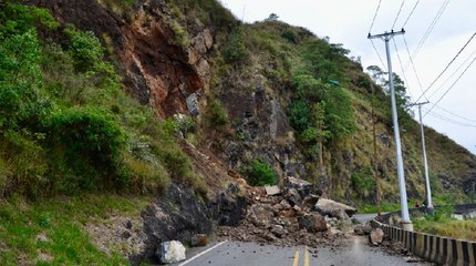 Vía Cali – Buenaventura continua bloqueada por derrumbe