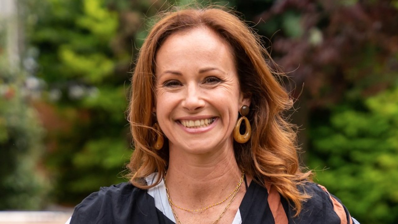 GALA VIDEO - Sophie Ferjani amoureuse : tendre baiser avec son mari Baligh pour la Saint-Valentin !