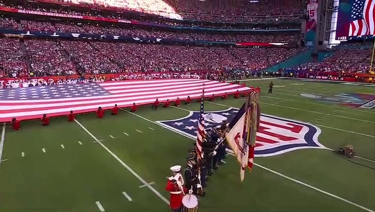 Chris Stapleton Sings the National Anthem at Super Bowl LVII