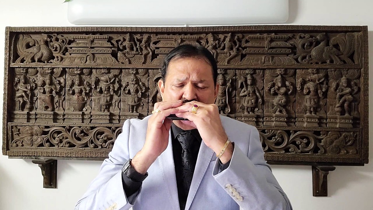 Maang ke saath tumhara - Film Naya Daur 1957 - Vintage Song on Harmonica Live Performance by Mukund Kamdar