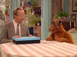 ALF-03x59 - ¿Cree usted en la magia?
