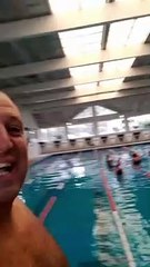 El video de Ariel Ansaldo desde la pileta de natación.