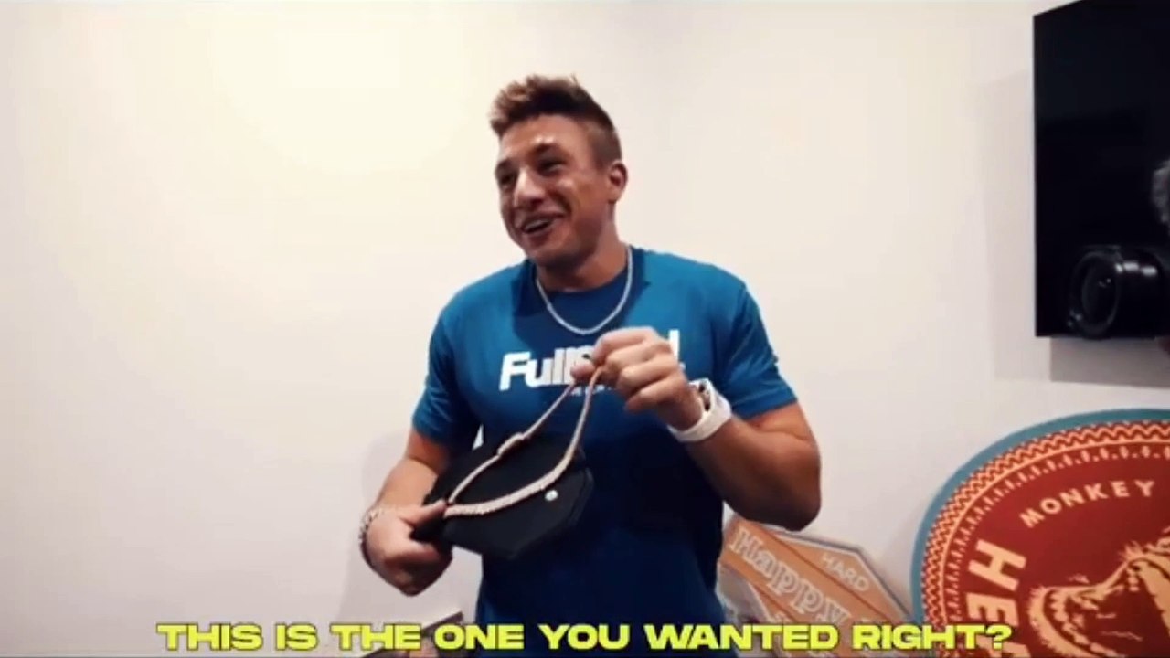 SteveWillDoIt Gave Brad A $60,000 Chain