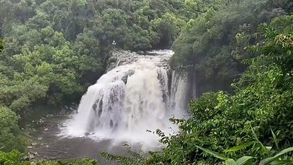 Intempéries _ le spectacle du bassin Nicole à Sainte-Suzanne