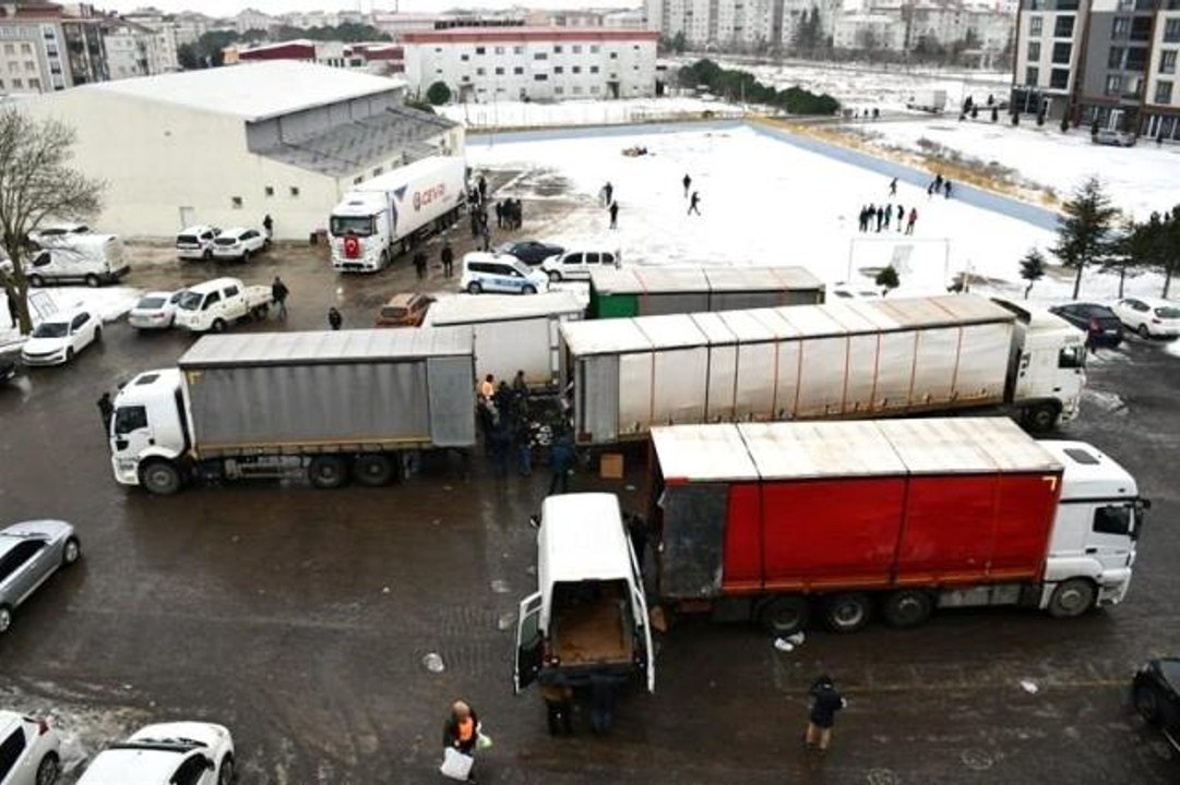 Tekirdağ tüm imkanlarını deprem bölgesi için seferber etti