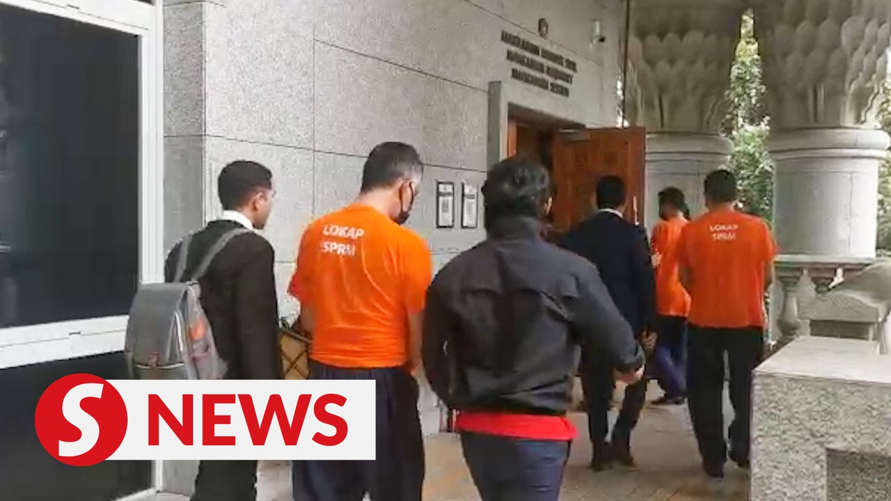 Three company directors arrested for allegedly accepting RM15mil in bribes