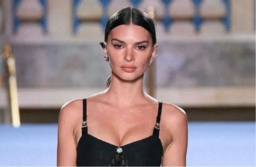 Emily Ratajkowski pose nue avec son nouveau petit ami pour la Saint-Valentin