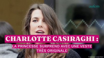 Télécharger la video: Charlotte Casiraghi : la princesse surprend avec une veste très originale